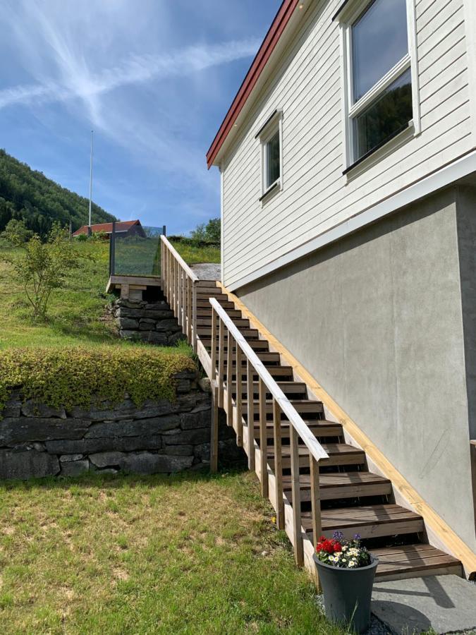 Olden Fjord Apartments Eksteriør bilde
