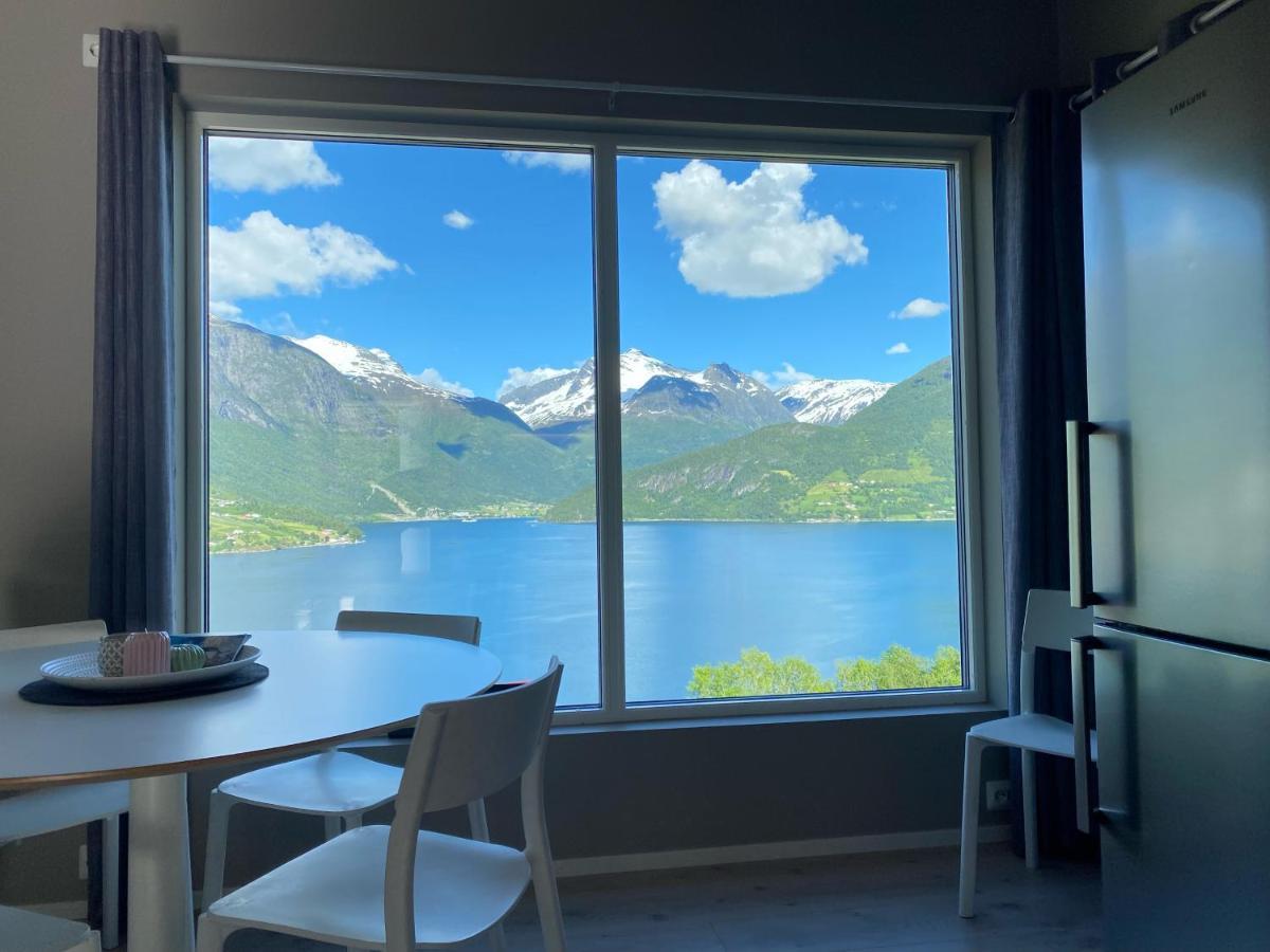 Olden Fjord Apartments Eksteriør bilde