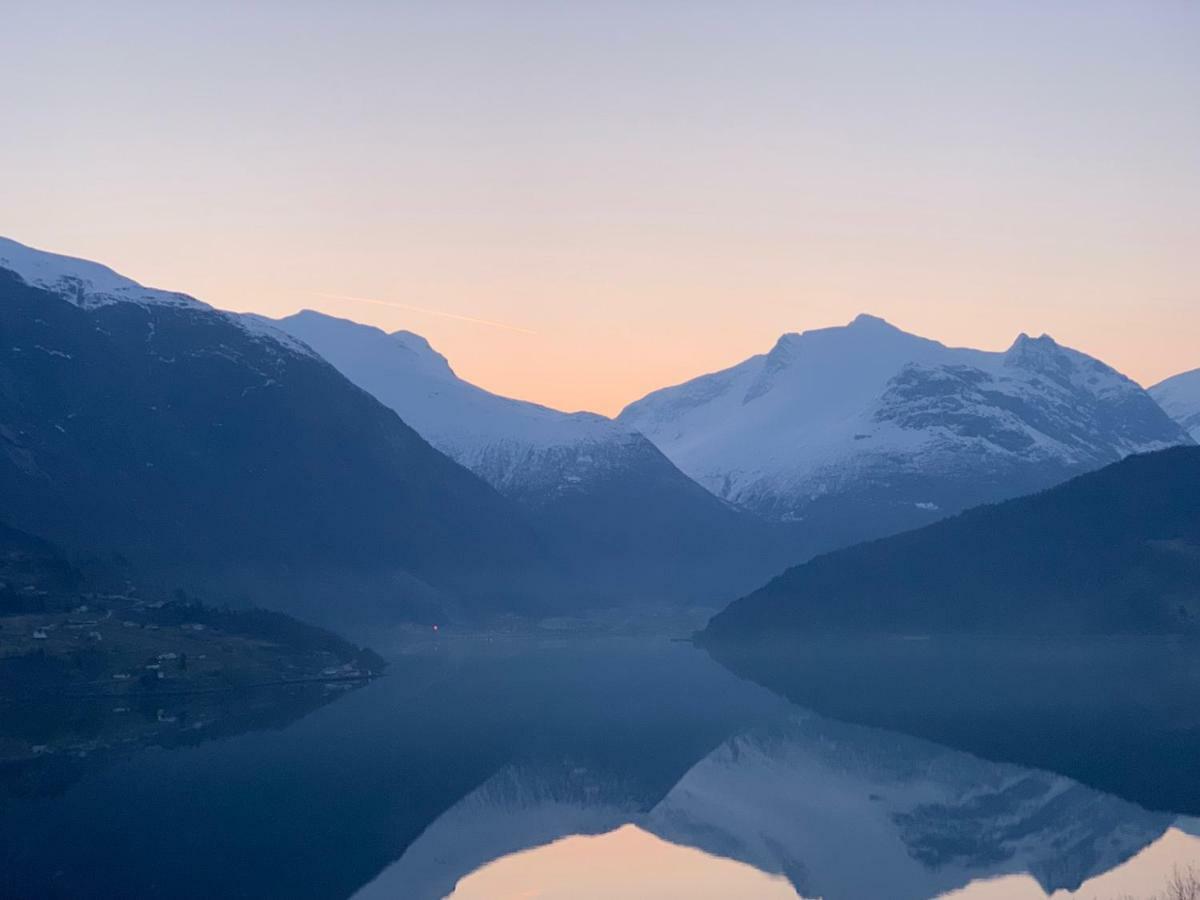 Olden Fjord Apartments Eksteriør bilde